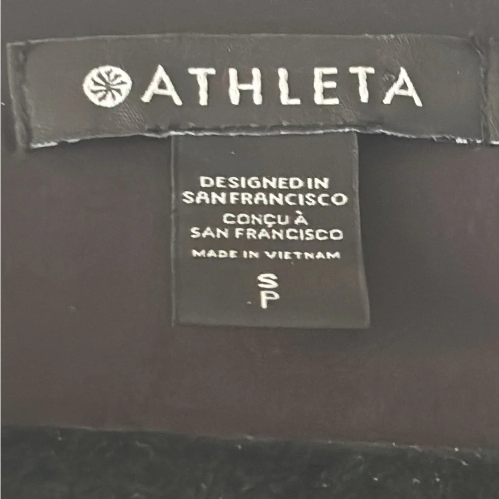 🔥Athleta Swing Forward Pleated Tank In Black Sz. S - Picture 4 of 5